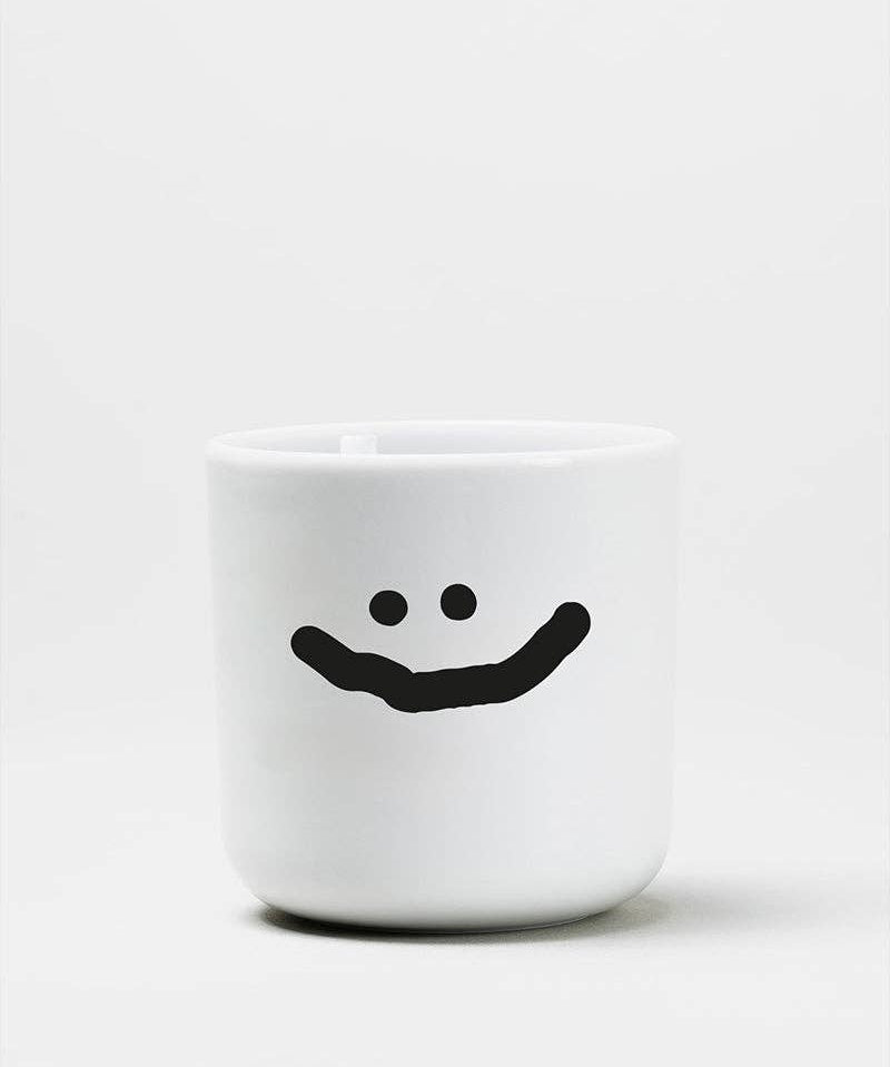 yahya studio - BIPOLAR Becher aus Porzellan - ROSA ECK - Smiley, Tasse,