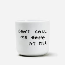 yahya studio - DON'T CALL ME AT ALL Porzellanbecher mit Spruch - ROSA ECK