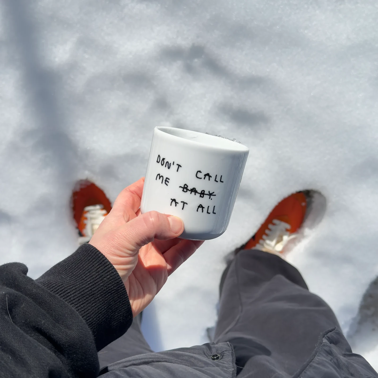 Porzellanbecher mit Spruch • DON'T CALL ME AT ALL – Yahya Studio – Bild 4