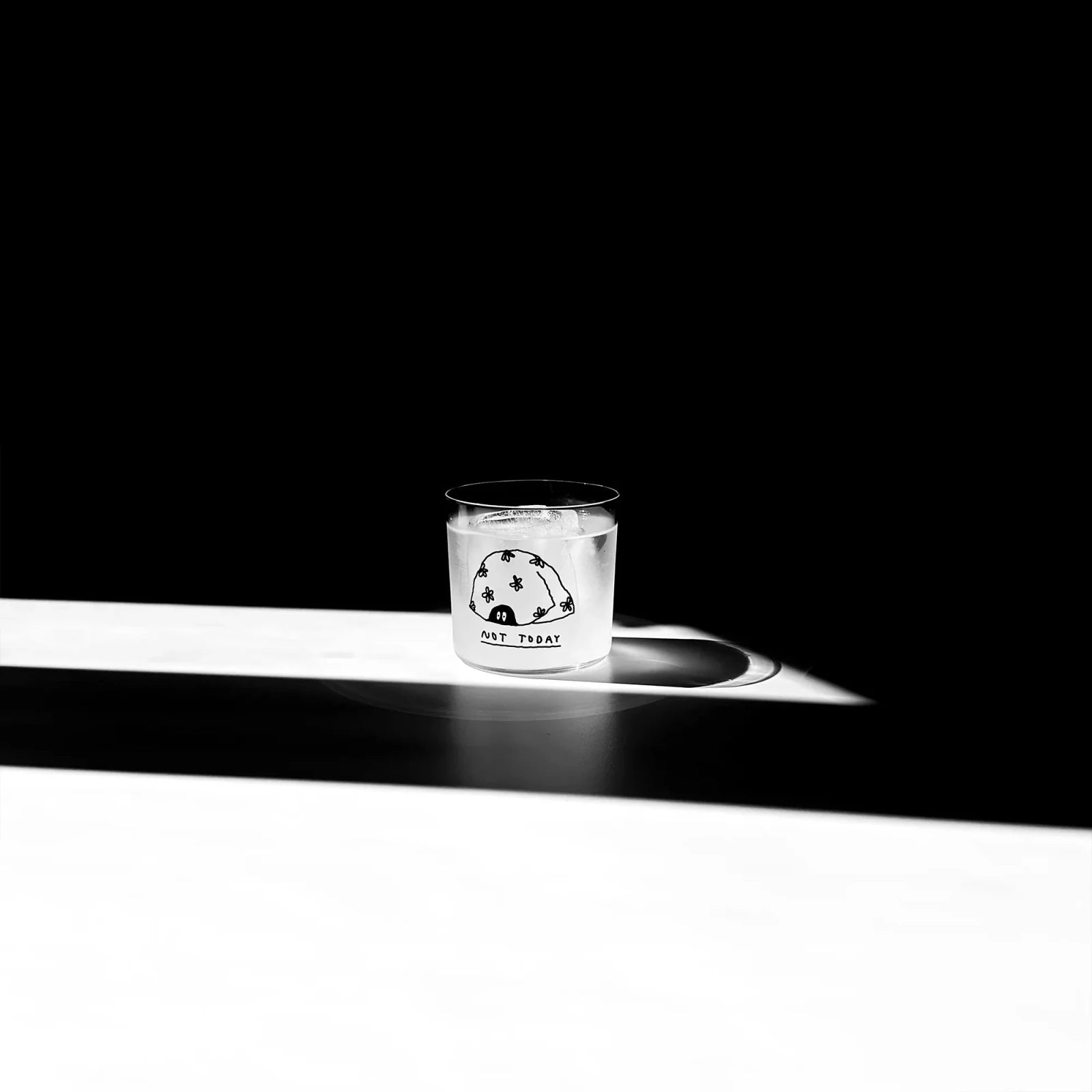 Trinkglas mit Statement • NOT TODAY – Yahya Studio – Bild 3