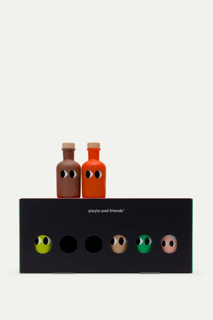 Yiayia and Friends - Olivenöl-Geschenkbox (6 × 50 ml) - ROSA ECK