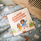 Zuckersüß Verlag - AUCH GROSSE GESCHWISTER SIND NOCH KLEIN Kinderbuch - ROSA ECK